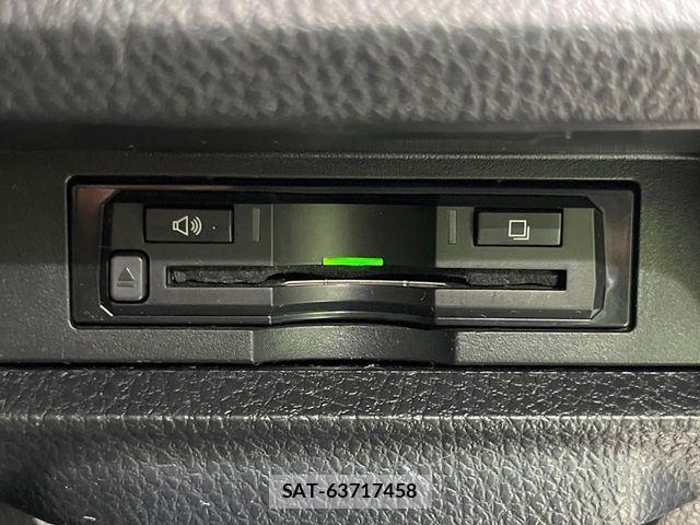 Toyota VOXY 2015-04 7061324-6
