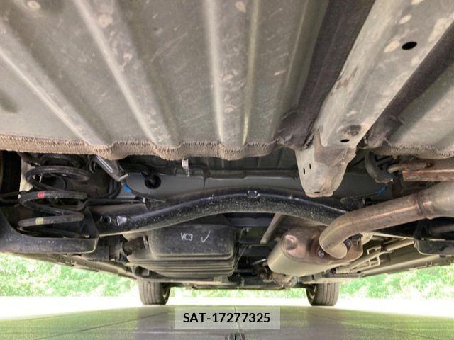 Toyota VOXY 2022-08 7061303-18