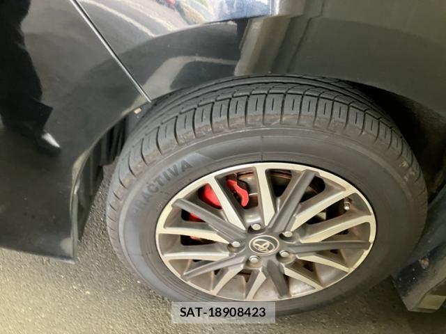 Toyota VOXY 2014-10 7061334-6