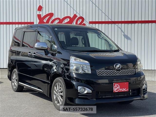 Toyota VOXY 2013-12 7061329-3