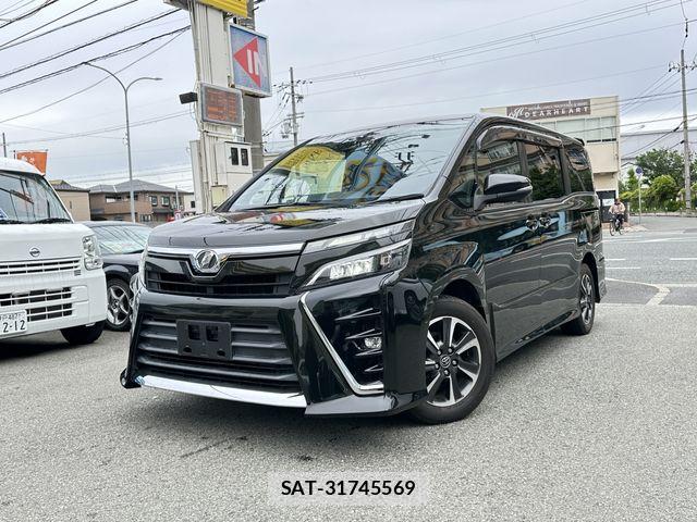Toyota VOXY 2017-09 7061317-1
