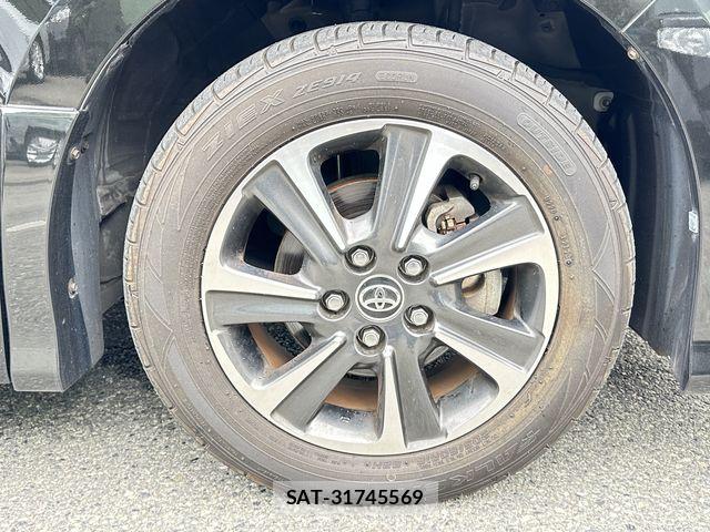 Toyota VOXY 2017-09 7061317-8