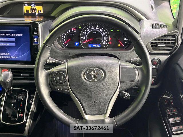 Toyota VOXY 2019-12 7061308-11