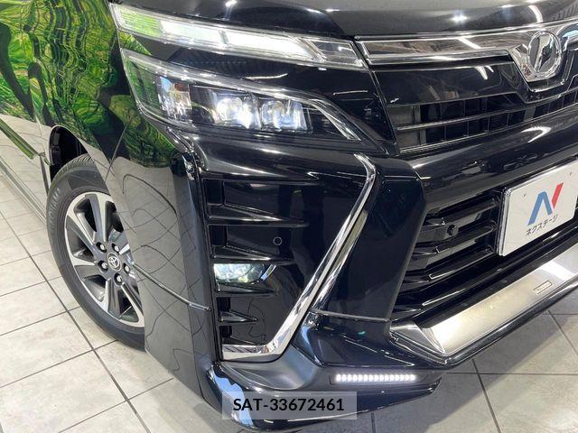 Toyota VOXY 2019-12 7061308-12
