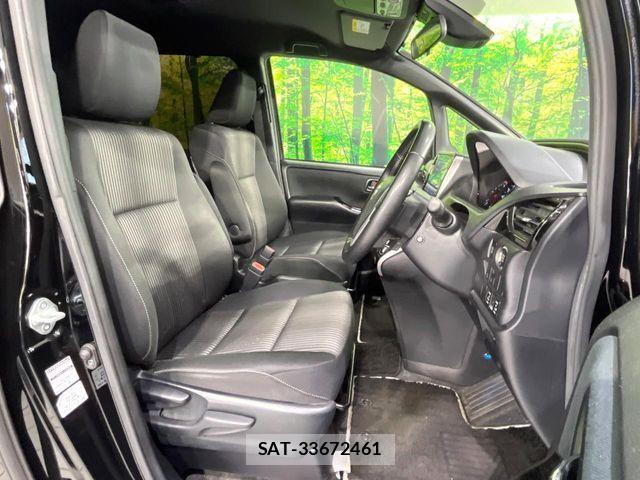 Toyota VOXY 2019-12 7061308-7