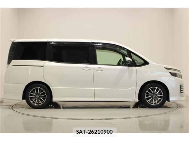 Toyota VOXY 2014-03 7061323-13