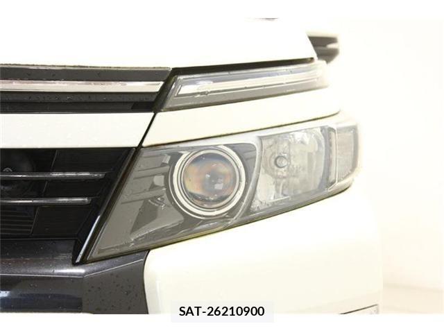 Toyota VOXY 2014-03 7061323-15