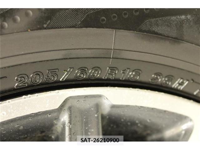 Toyota VOXY 2014-03 7061323-27