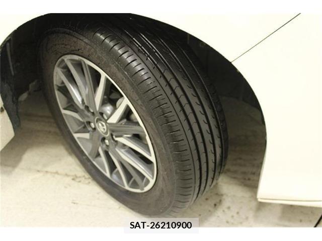 Toyota VOXY 2014-03 7061323-28