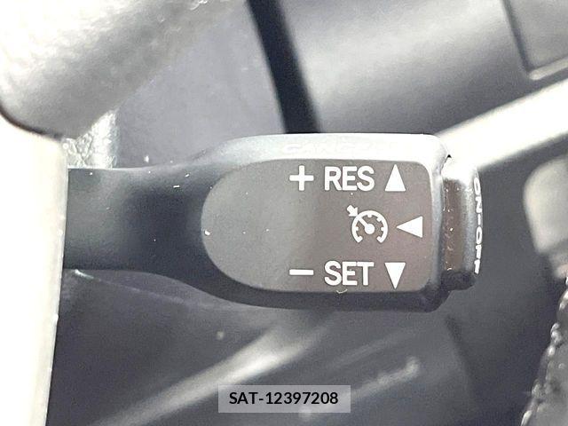 Toyota VOXY 2019-05 7061313-7