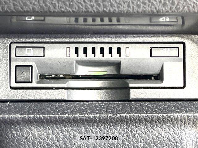 Toyota VOXY 2019-05 7061313-8