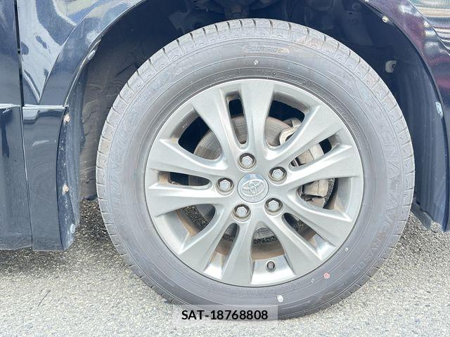 Toyota VOXY 2013-08 7061332-9