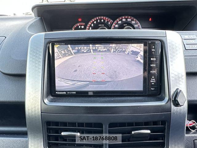 Toyota VOXY 2013-08 7061332-18