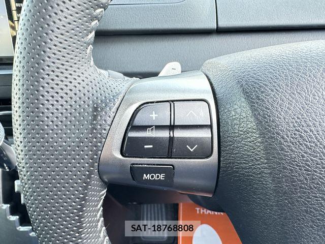Toyota VOXY 2013-08 7061332-21