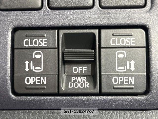 Toyota VOXY 2015-05 7061318-2