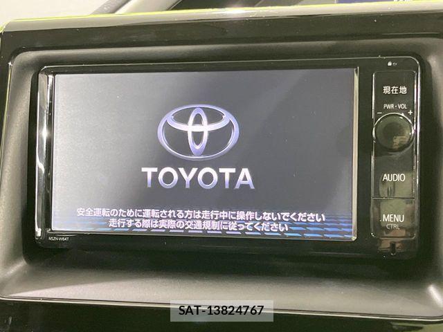 Toyota VOXY 2015-05 7061318-3