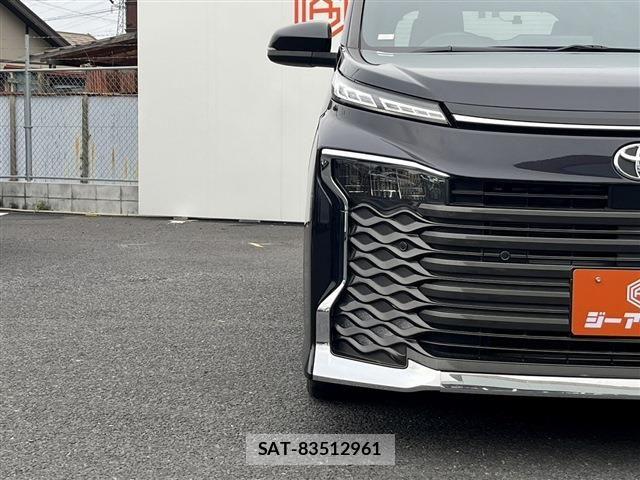 Toyota VOXY 2024-01 7061309-23