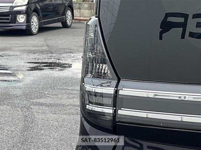 Toyota VOXY 2024-01 7061309-26