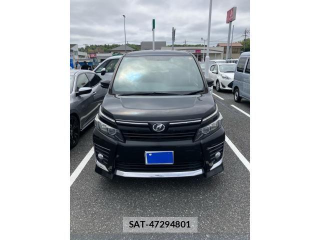 Toyota VOXY 2014-07 7061335-0