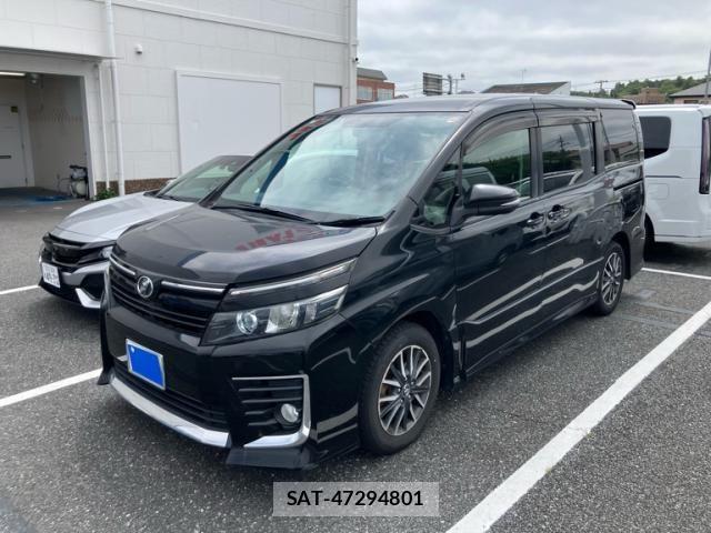 Toyota VOXY 2014-07 7061335-2
