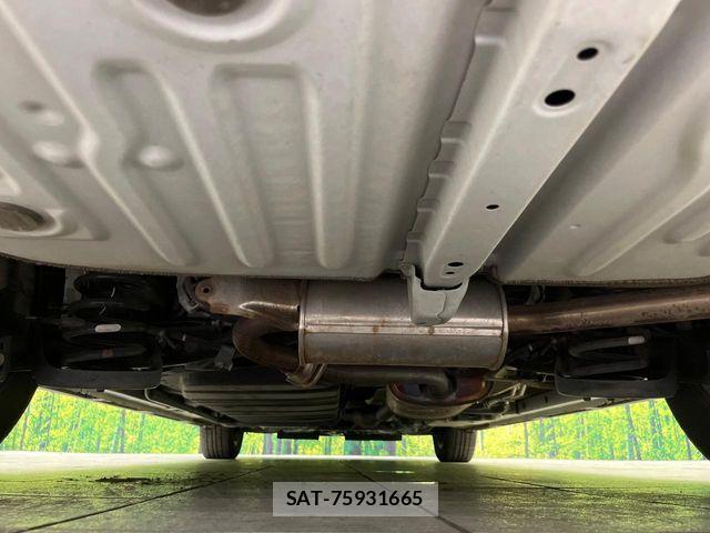 Toyota VOXY 2020-03 7061311-19