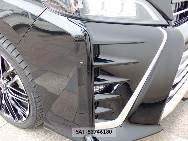 Toyota VOXY 2017-10 7061315-14
