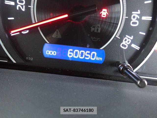 Toyota VOXY 2017-10 7061315-26
