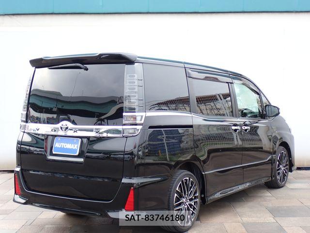 Toyota VOXY 2017-10 7061315-2