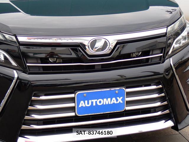 Toyota VOXY 2017-10 7061315-5