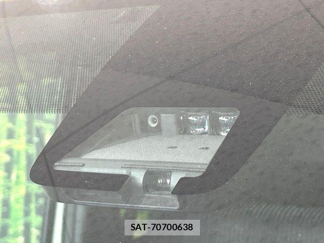 Toyota VOXY 2018-06 7061314-6
