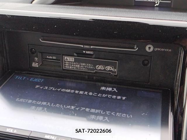 Toyota VOXY 2017-05 7061316-15