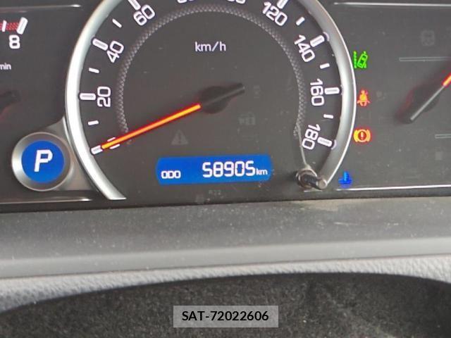 Toyota VOXY 2017-05 7061316-28
