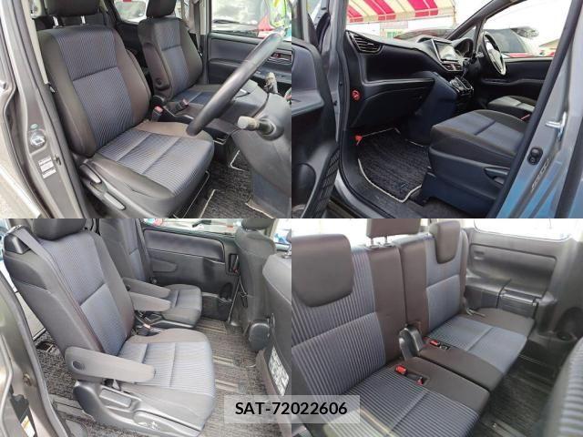 Toyota VOXY 2017-05 7061316-6