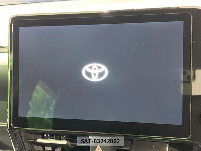 Toyota VOXY 2023-10 7061302-2