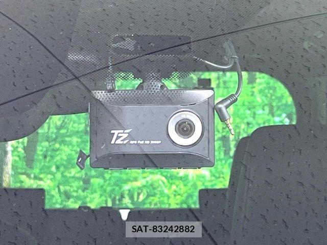 Toyota VOXY 2023-10 7061302-8