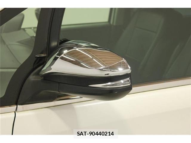 Toyota VOXY 2015-10 7061325-19