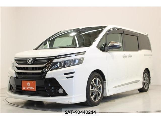 Toyota VOXY 2015-10 7061325-7