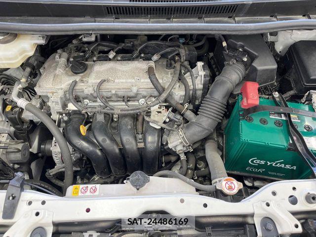 Toyota VOXY 2021-07 7061306-18