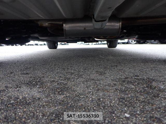 Toyota VOXY 2018-02 7061297-12