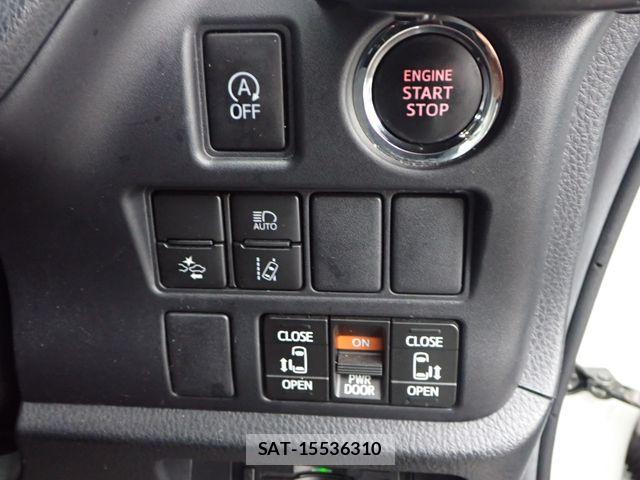 Toyota VOXY 2018-02 7061297-17