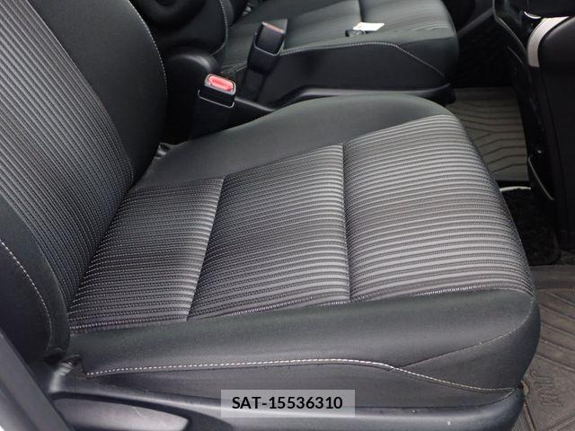 Toyota VOXY 2018-02 7061297-22