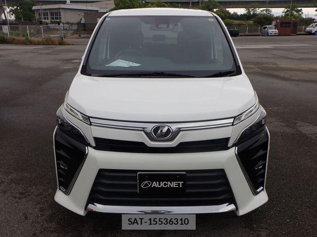 Toyota VOXY 2018-02 7061297-4
