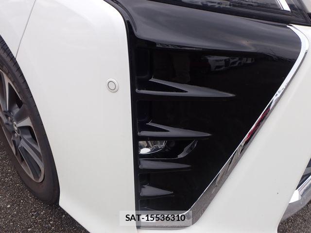 Toyota VOXY 2018-02 7061297-8