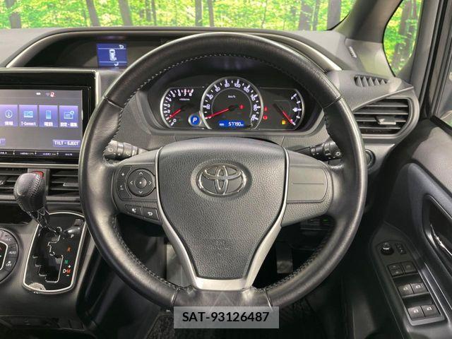 Toyota VOXY 2015-11 7061319-12