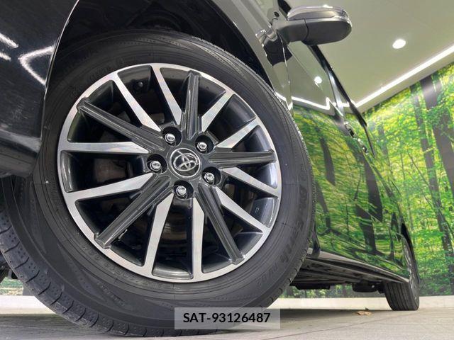 Toyota VOXY 2015-11 7061319-14
