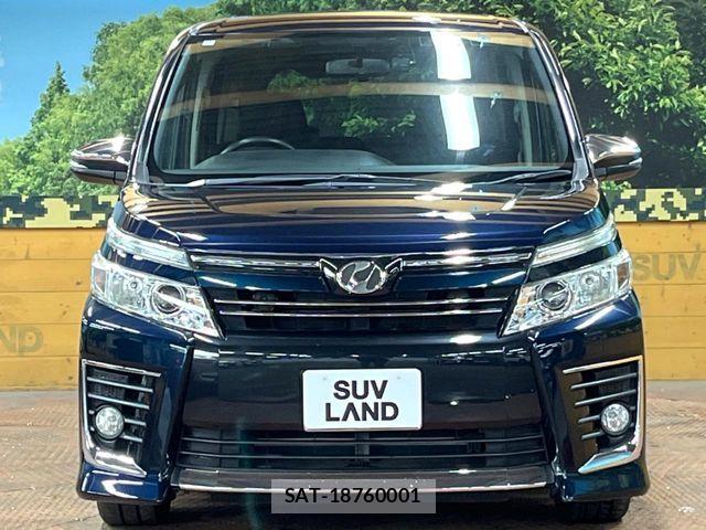 Toyota VOXY 2015-11 7061322-14