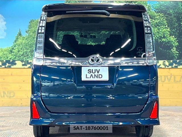 Toyota VOXY 2015-11 7061322-15