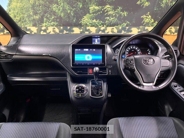 Toyota VOXY 2015-11 7061322-1