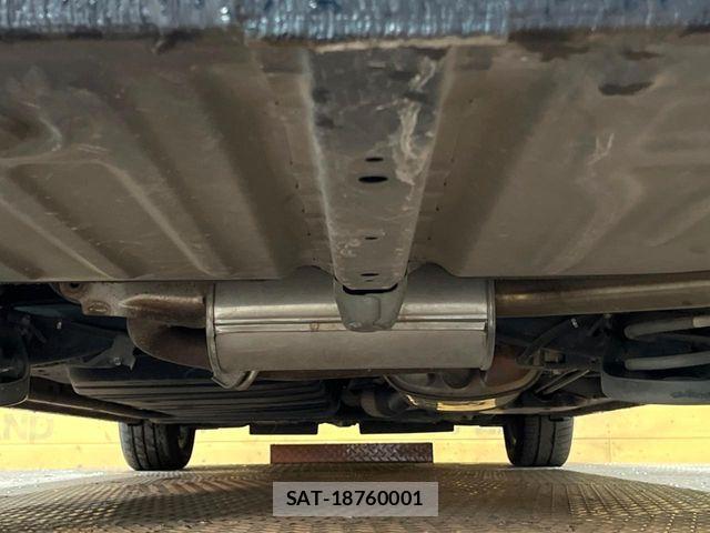 Toyota VOXY 2015-11 7061322-19
