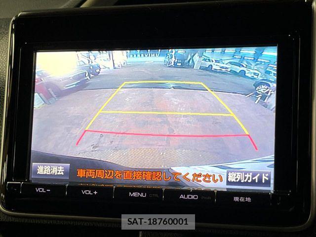 Toyota VOXY 2015-11 7061322-4